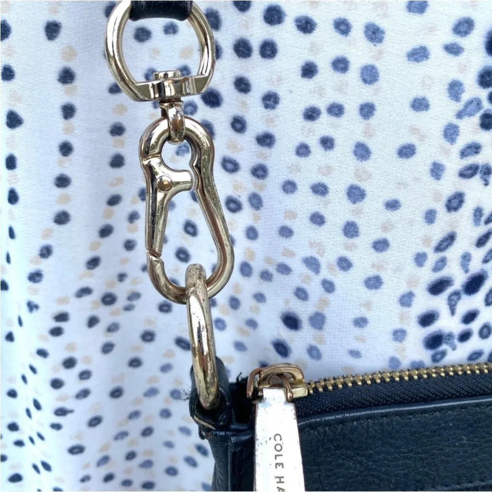 COLE HAAN crossbody purse black leather pouch utility shoulder bag travel zipper
